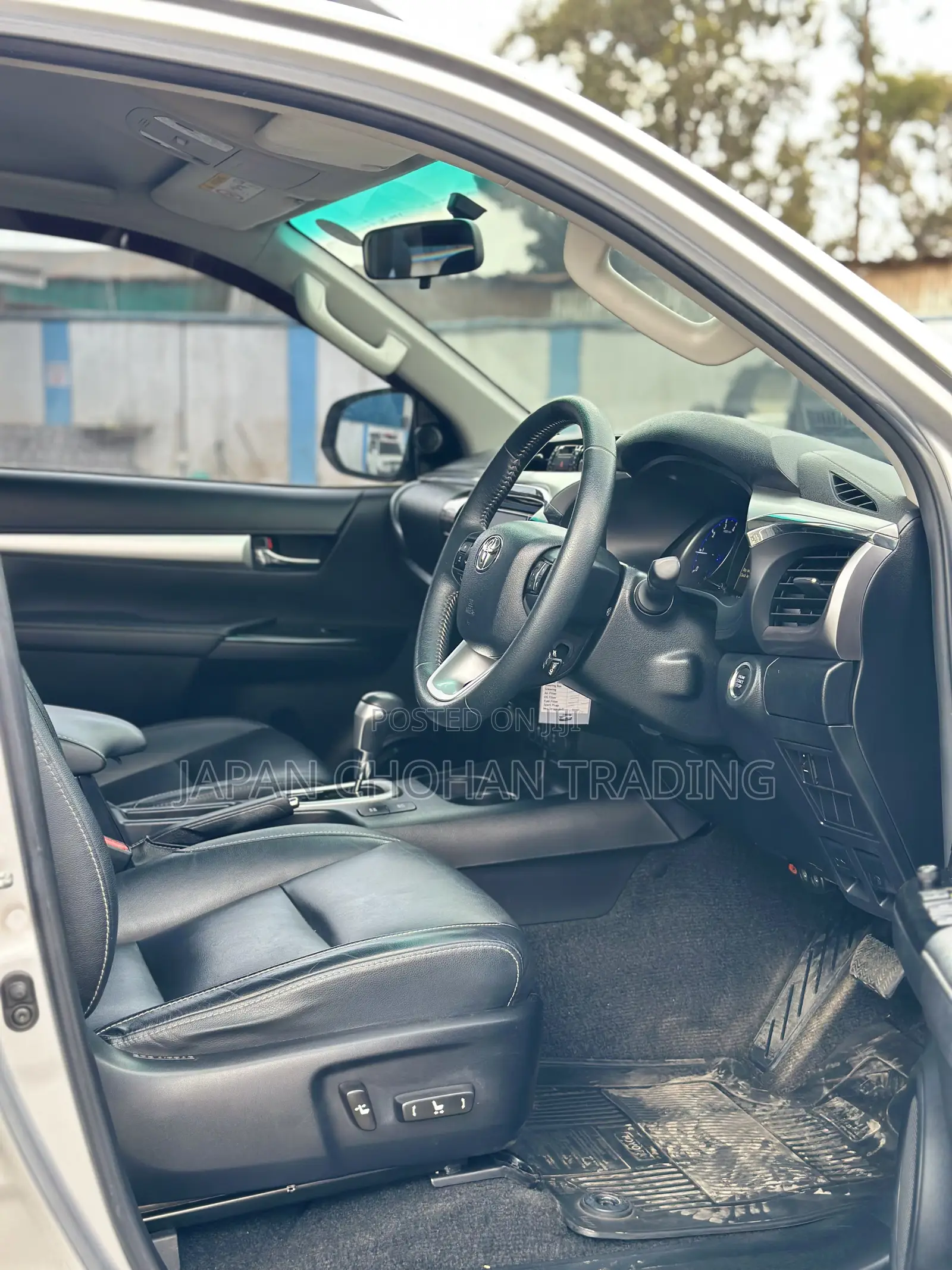 Toyota Hilux Revo Double Cab Deisel 2.8 AWD 2019 Silver