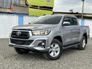 Toyota Hilux Revo Double Cab Deisel 2.8 AWD 2019 Silver