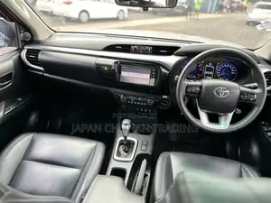 Toyota Hilux Revo Double Cab Deisel 2.8 AWD 2019 Silver