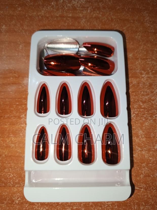 24pcs Solid Chrome Colour Press-on Nails - thumbnail 3