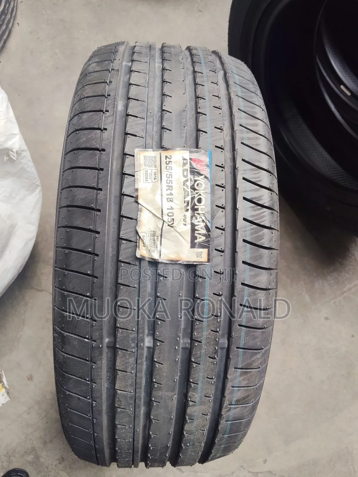 255/55r18 Yokohama Tyre (Advn V61) Made In Japan