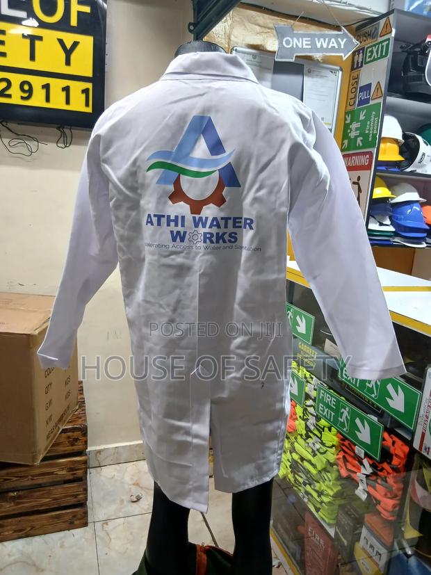 Unsex White Coats for Heath Care Workers Branded - thumbnail 3