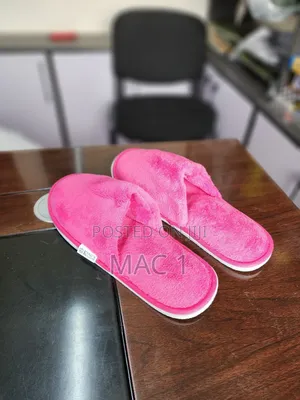 Pink Indoor Slippers Faux Soft Fur Warm Home Slippers