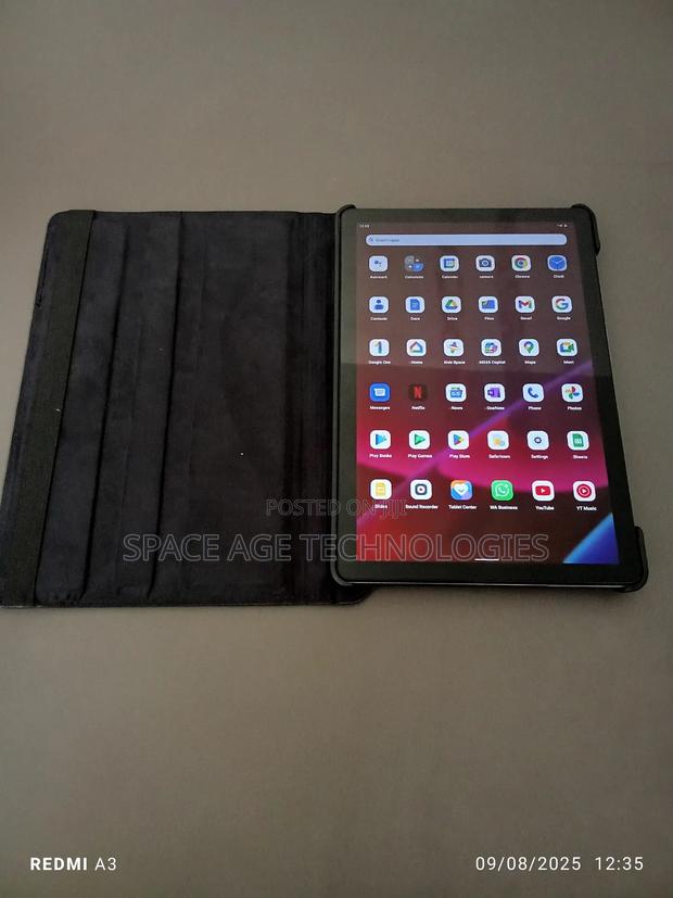 New Lenovo Tab M10 64 GB Gray - thumbnail 3