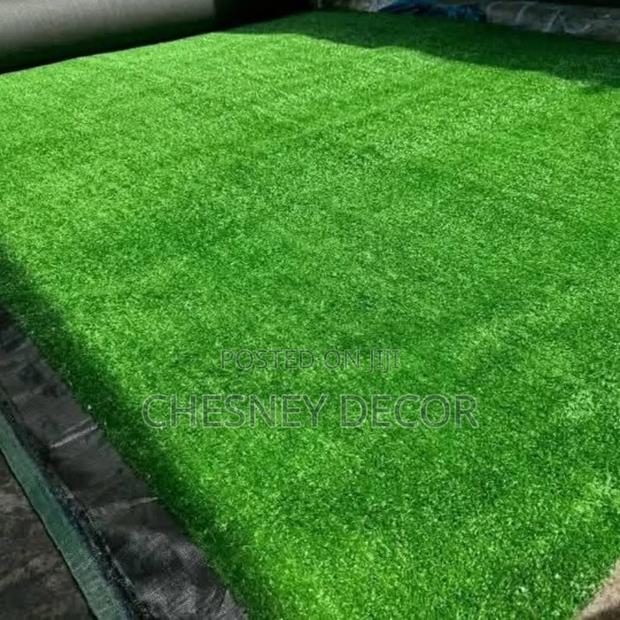 Natural Outdoor Look Artificial Grass Carpet