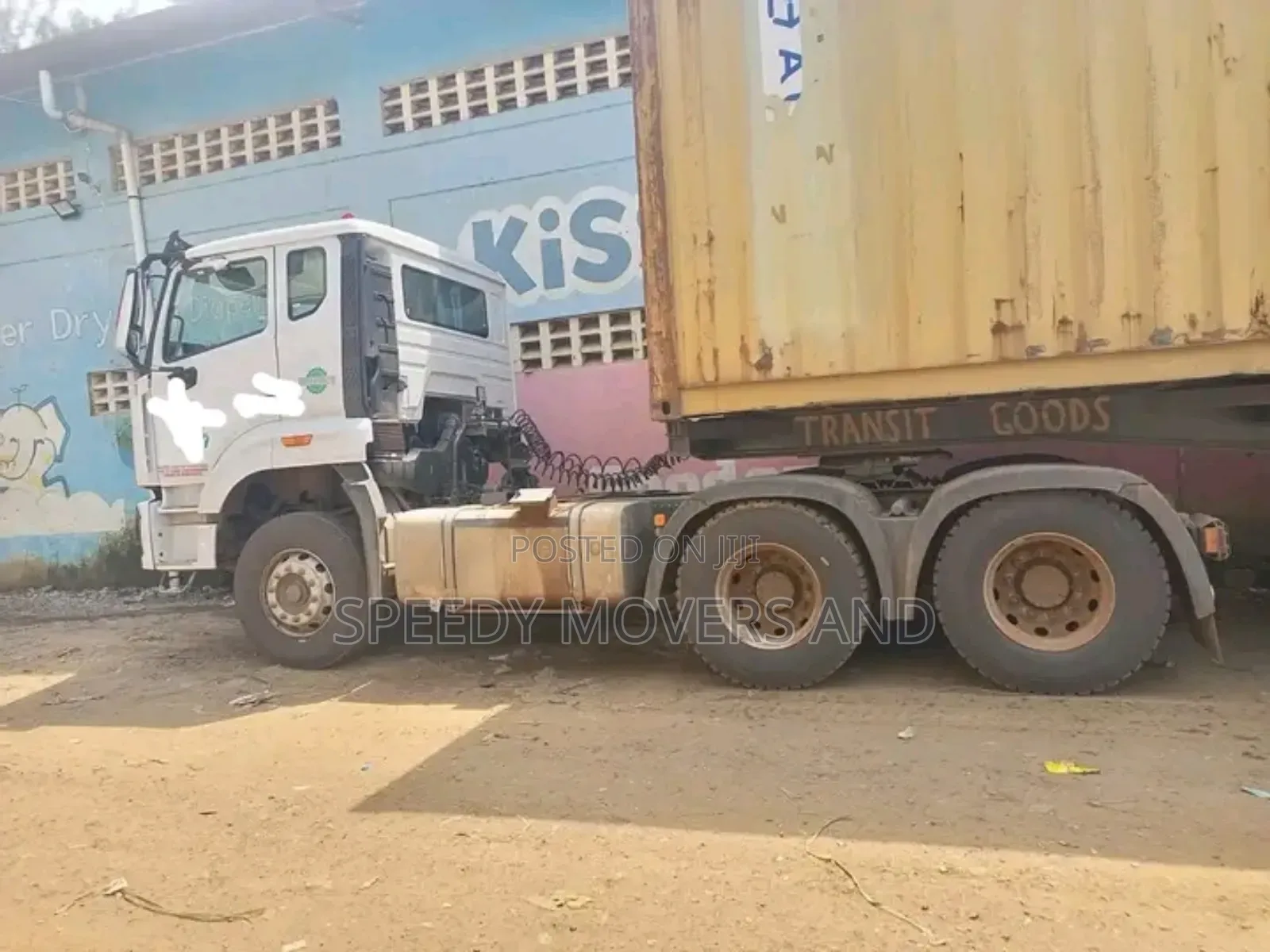 Transit Trailer at Hand for Logistics Services