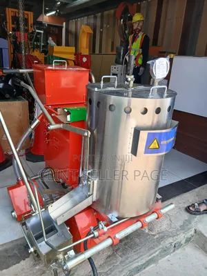 Road Striping Machine / Road Marking Machine