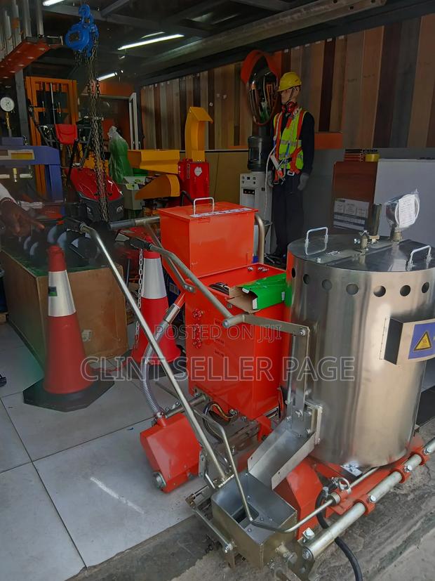 Road Striping Machine / Road Marking Machine - thumbnail 3
