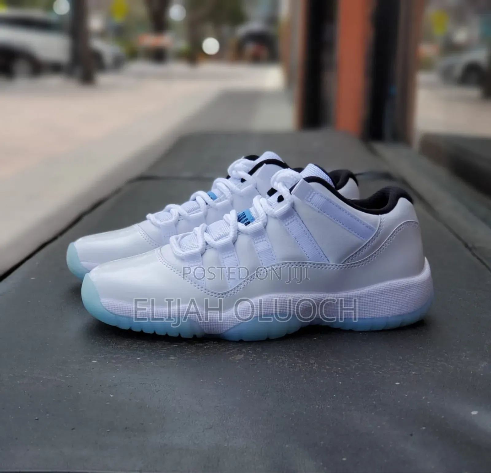 Jordan 11 'Legend Blue Low