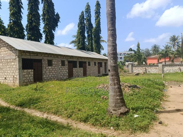 Plot for Sale - main view