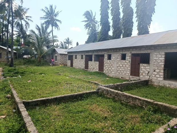 Plot for Sale - thumbnail 4