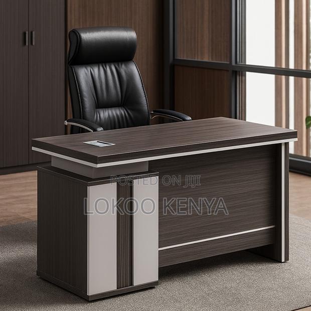 Office Desk : Functional 1.2m Executive Work Table