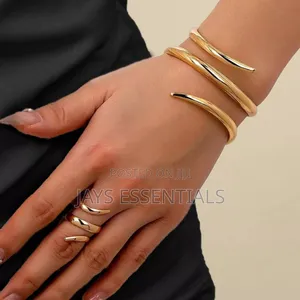 Elegant Bracelet and Ring Sets