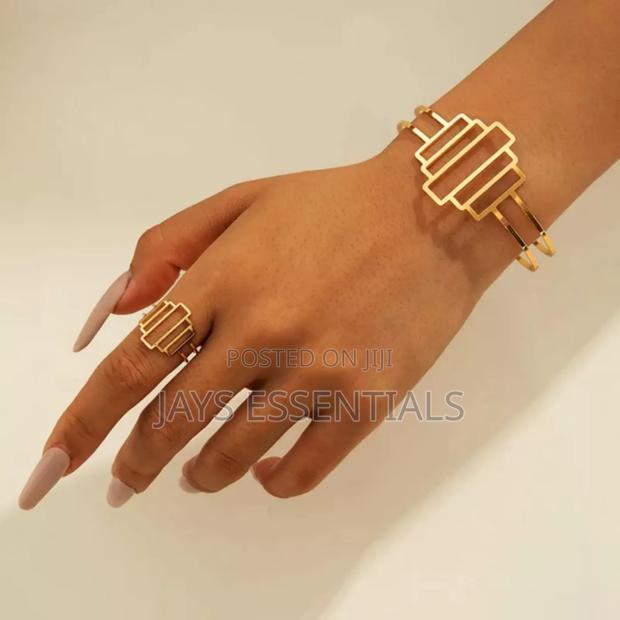 Elegant Bracelet and Ring Sets - thumbnail 3