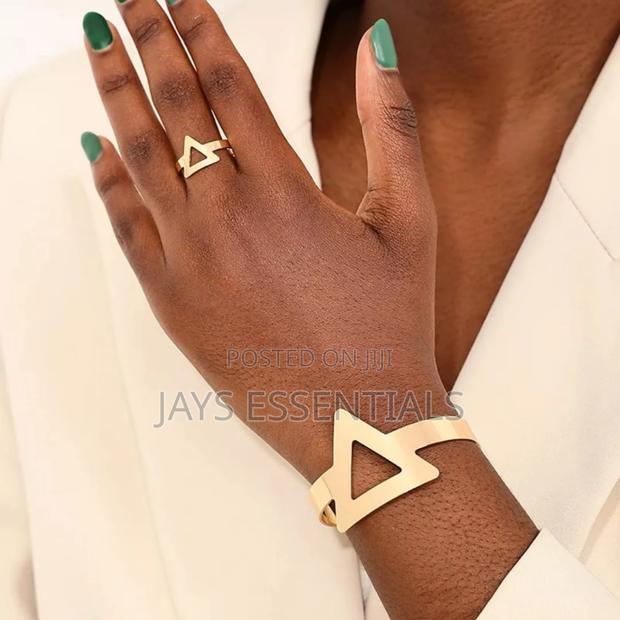 Elegant Bracelet and Ring Sets - thumbnail 6