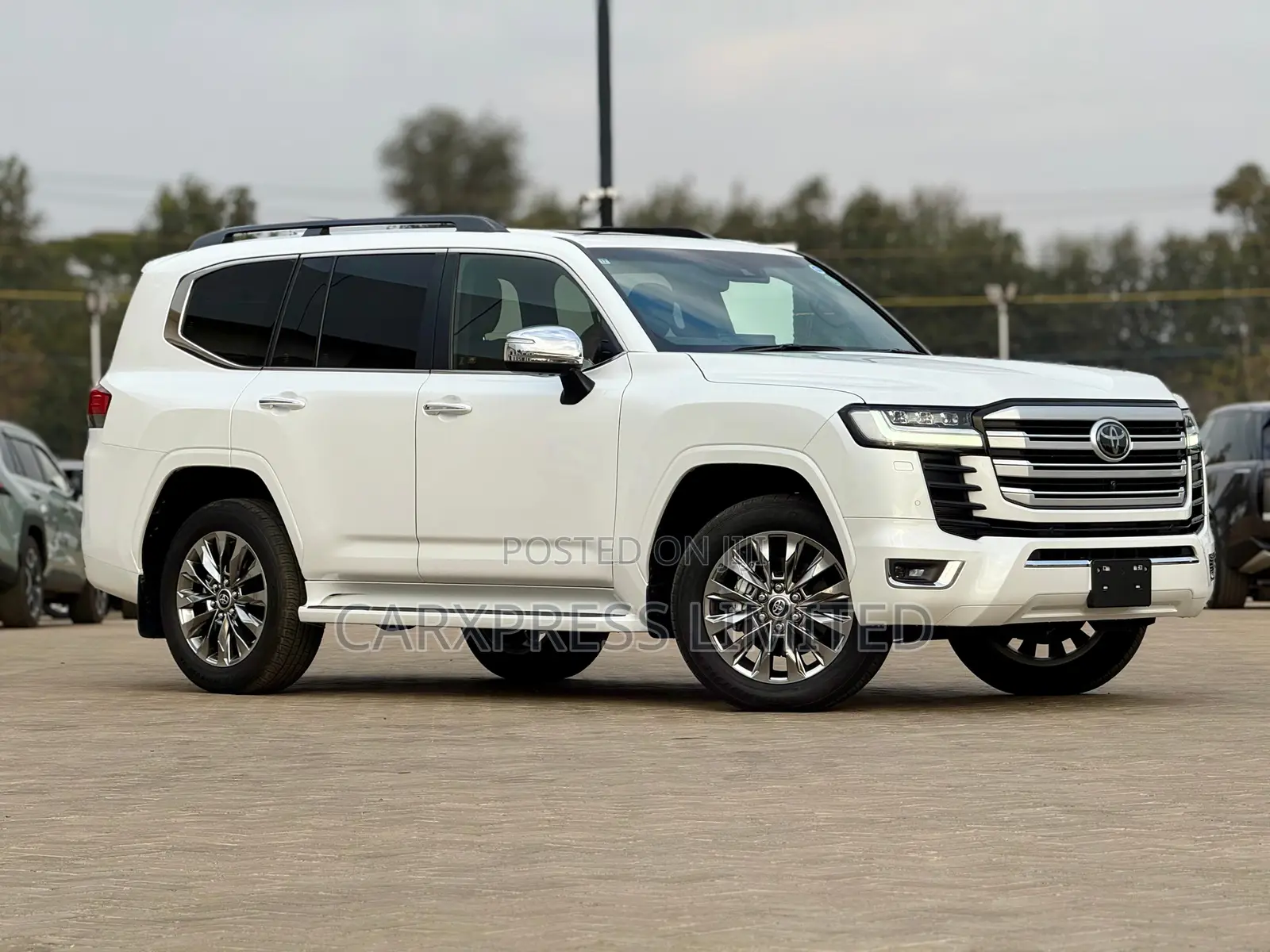 Toyota Land Cruiser 2021 White
