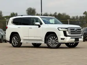 Toyota Land Cruiser 2021 White