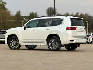 Toyota Land Cruiser 2021 White