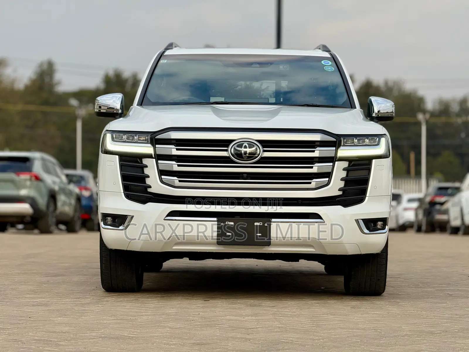 Toyota Land Cruiser 2021 White