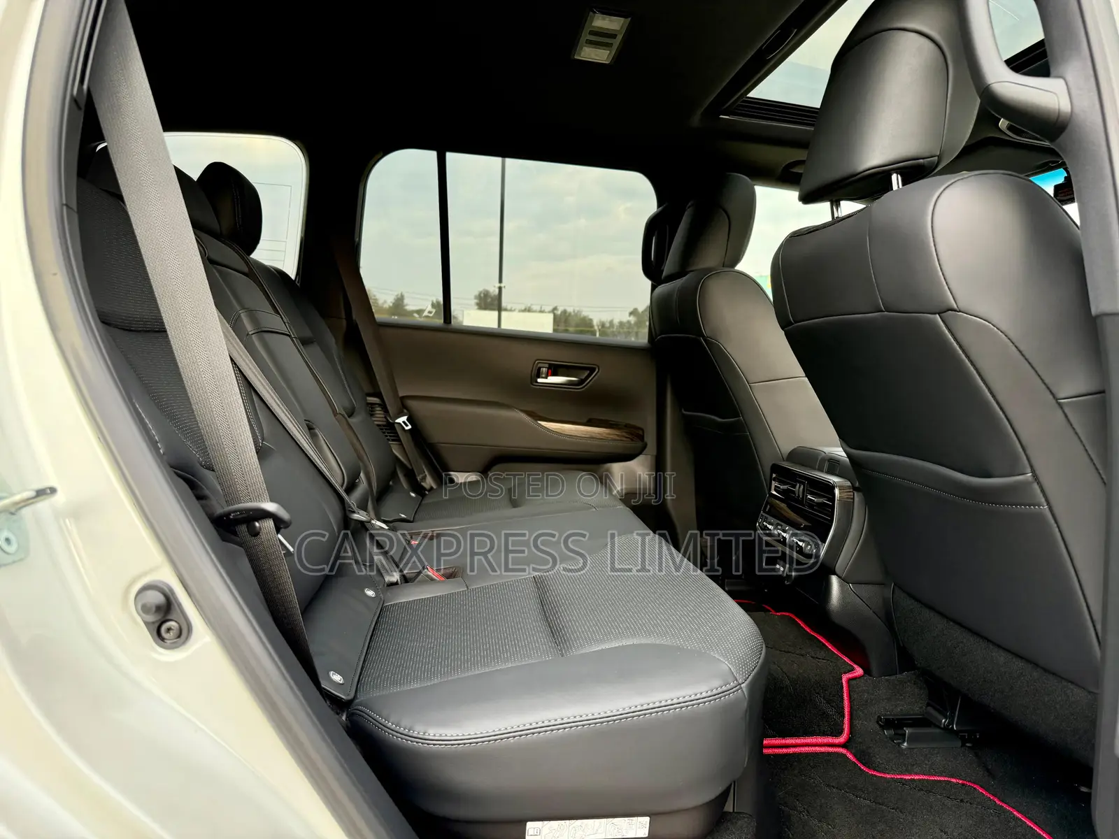 Toyota Land Cruiser 2021 White