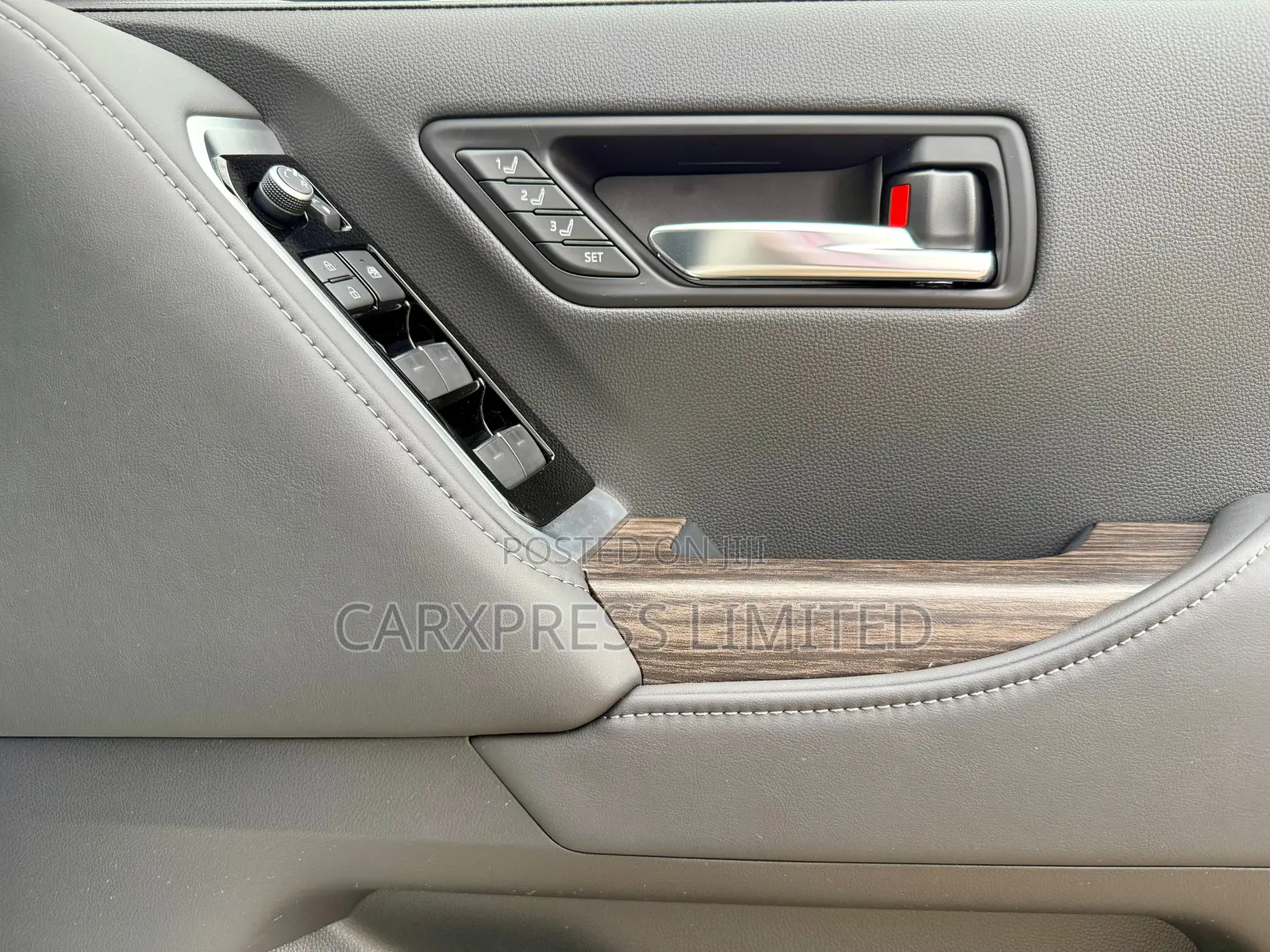 Toyota Land Cruiser 2021 White