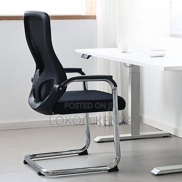 Office Chair : Mid-Back Meeting Chair - thumbnail 4