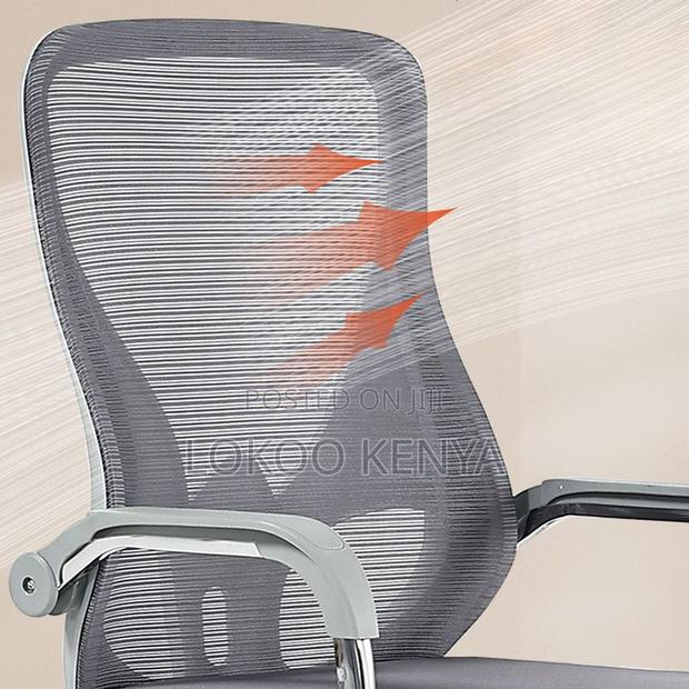 Office Chair : Mid-Back Meeting Chair - thumbnail 5