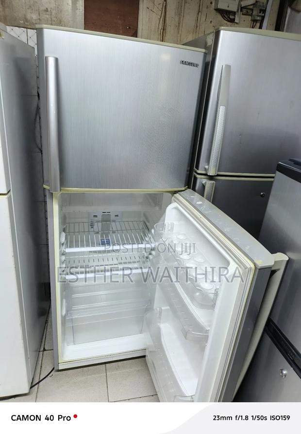 350 Litres Samsung Fridge (Grey) - thumbnail 2