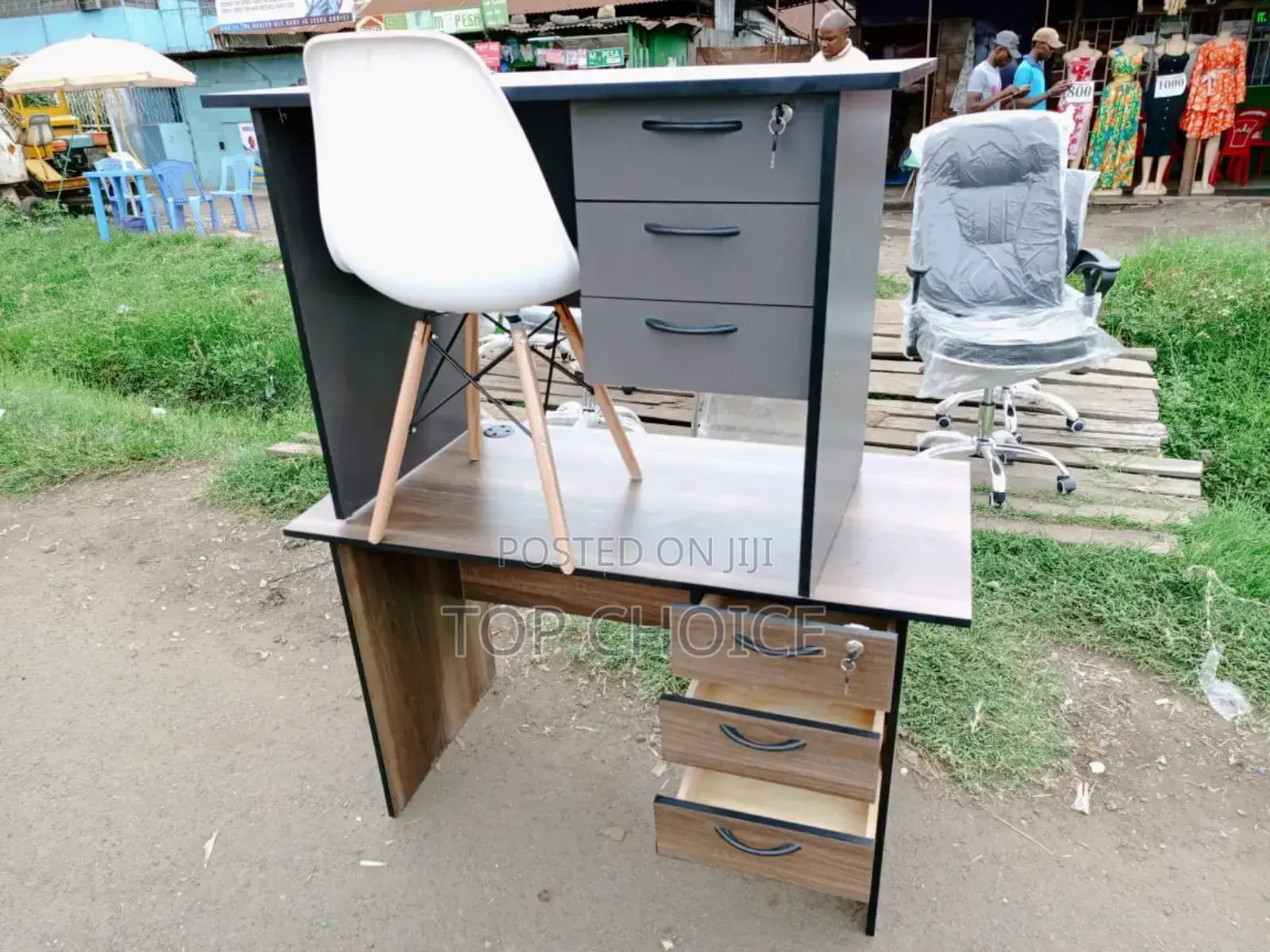 Essential Eames Chair and Desk