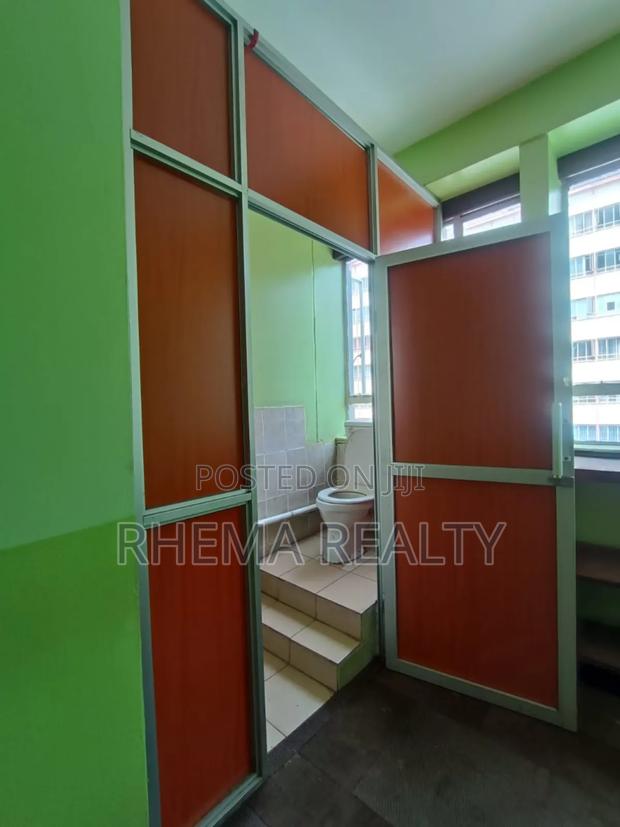 Office to Let - thumbnail 6