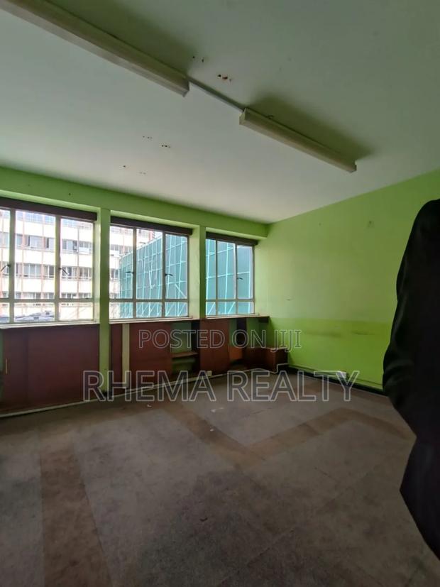 Office to Let - thumbnail 8