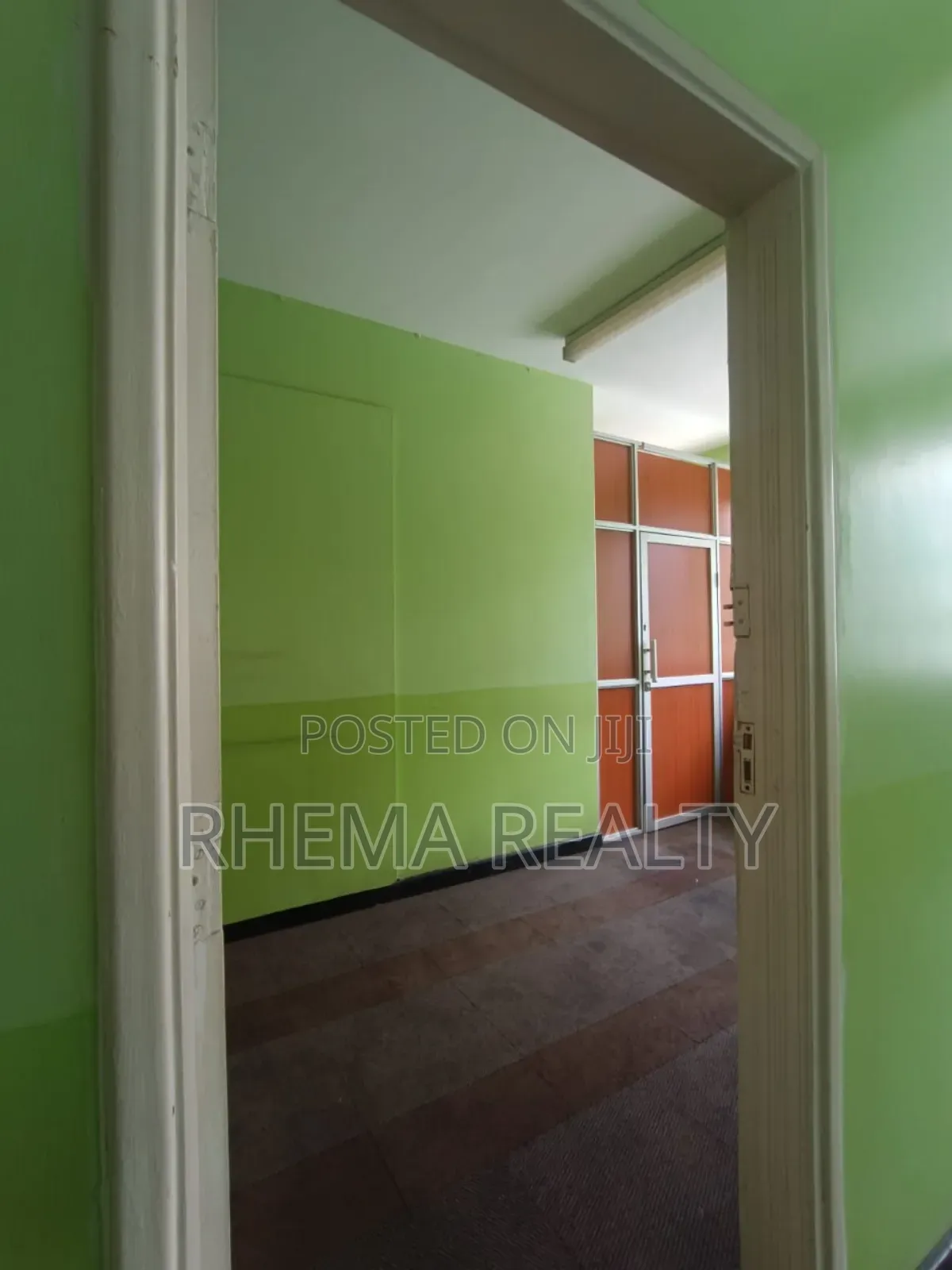 Office to Let