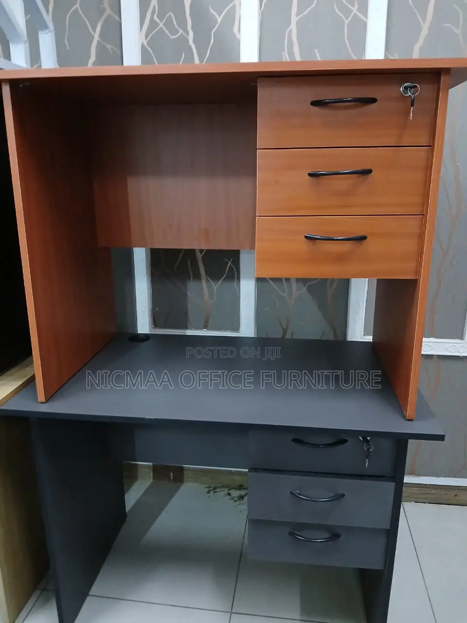 3-Drawer Design With Lockable Storage Advanced Desk