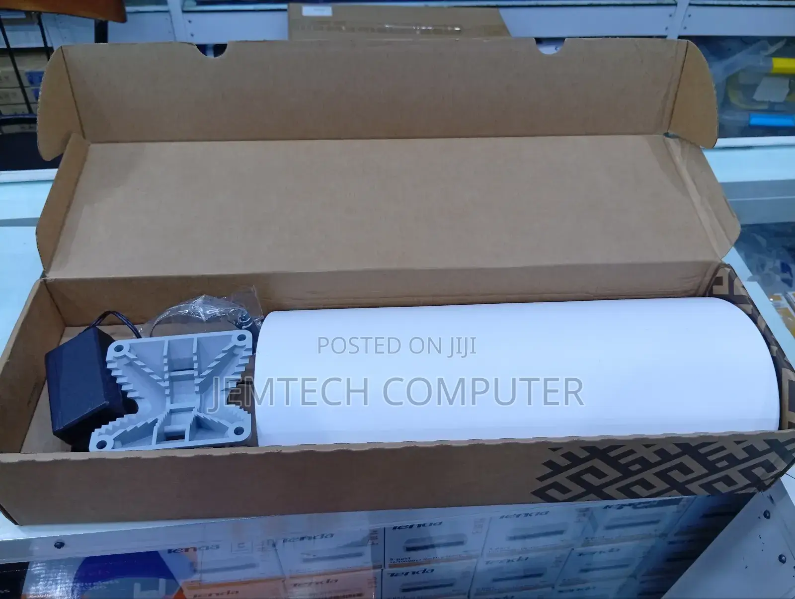 Mikrotik Mantbox Ax 15s (Routeros L4),L22ugs-5haxd2haxd-15s