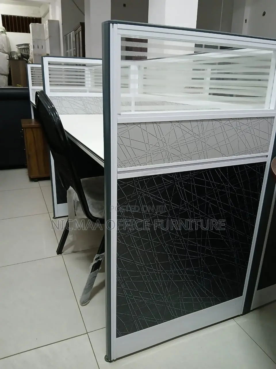 Frosted Glass Partitions White Tabletops Workstation