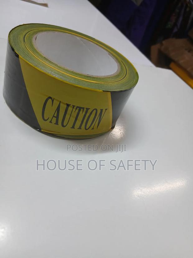 Yellow And Black Ultimate Reflective Tape - thumbnail 3