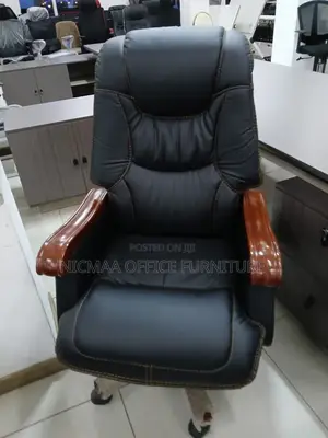 Executive Leather Office Chair Where Comfort Meets Class