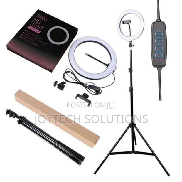 Ring Right Adjustable Cool ,Warm and Neutral Light With 2.5m Tripod