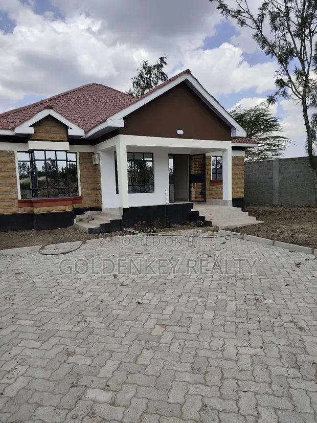 3bdrm Bungalow in Kitengela for sale