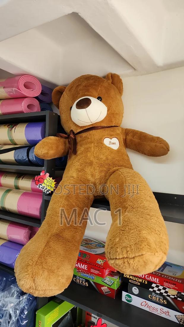 Massive Teddy Bears / Giant Teddy Bear - main view