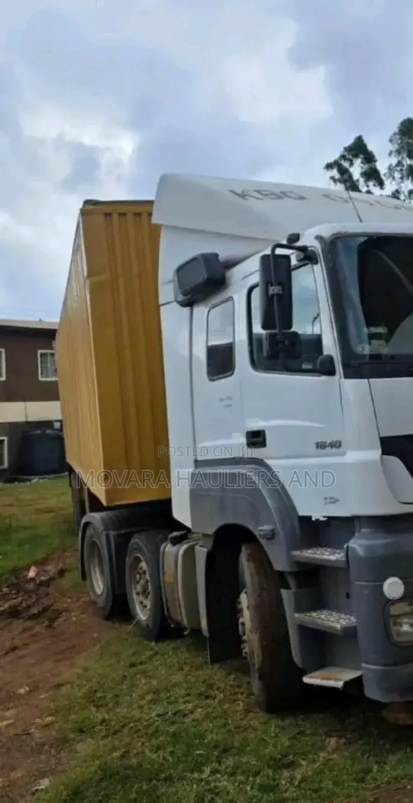 High Cube/Flatbed Trailers Accessible for Jobs