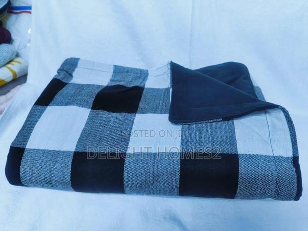 Beautiful Masai Fleece Blankets_che
