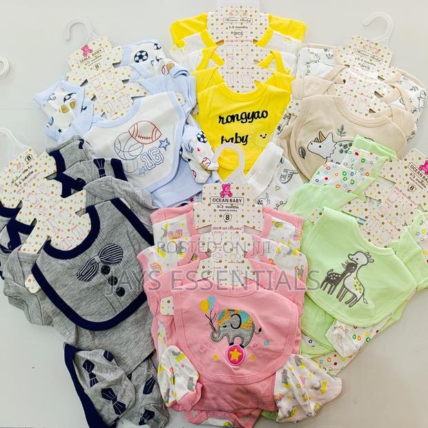 8pc Receiving Baby Gift Set - main view