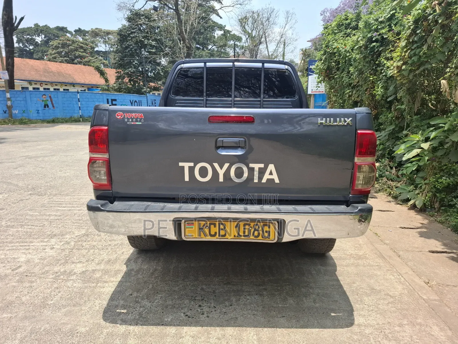 Toyota Hilux 2014 Gray