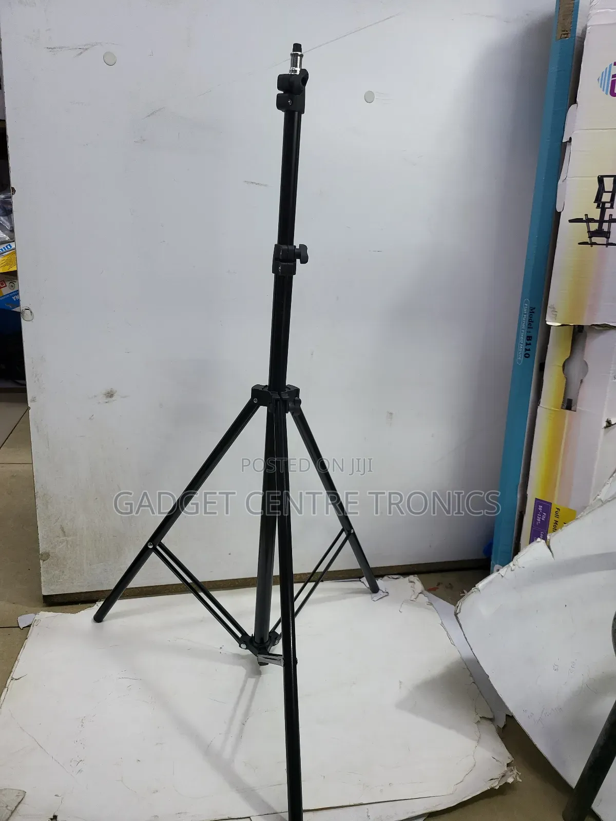 Universal Ring Light Tripod Stand