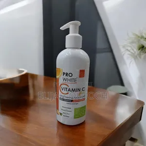 Pro White Vitamin C Brightening Face Wash