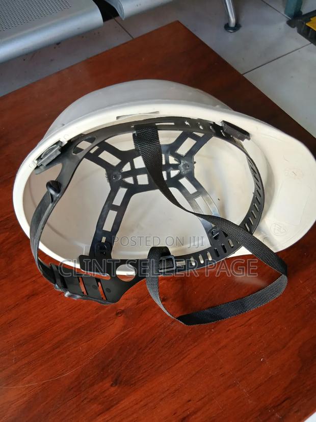 White Light Duty Helmet For Construction - main view