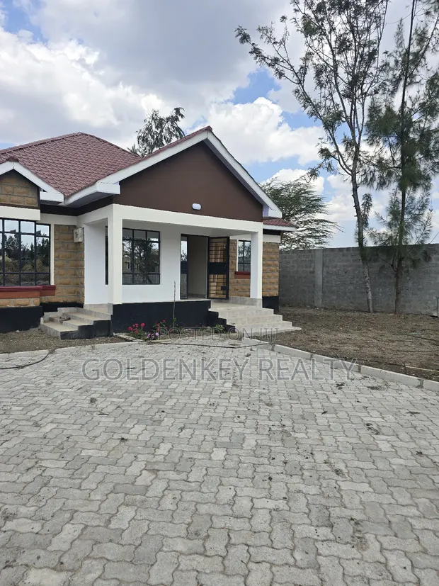 3bdrm Bungalow in Kitengela for sale