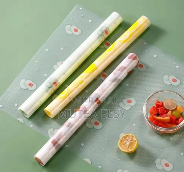 White, Yellow and Red Drawer Mat Shelf Liners - thumbnail 4