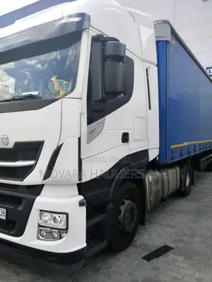 Transit Trailers Are All Available for Logistics Services